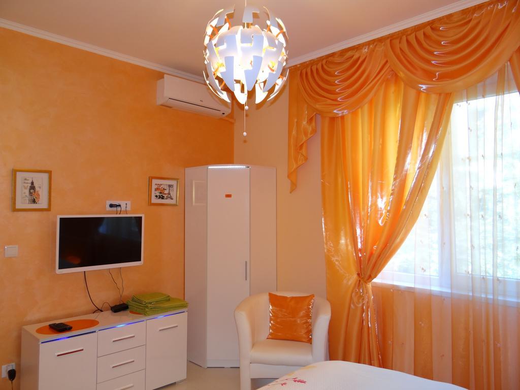 Orange Flower Apartments 1 Sofia Bilik gambar